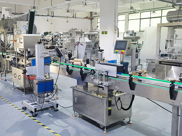 全自动漱口水定量灌装机